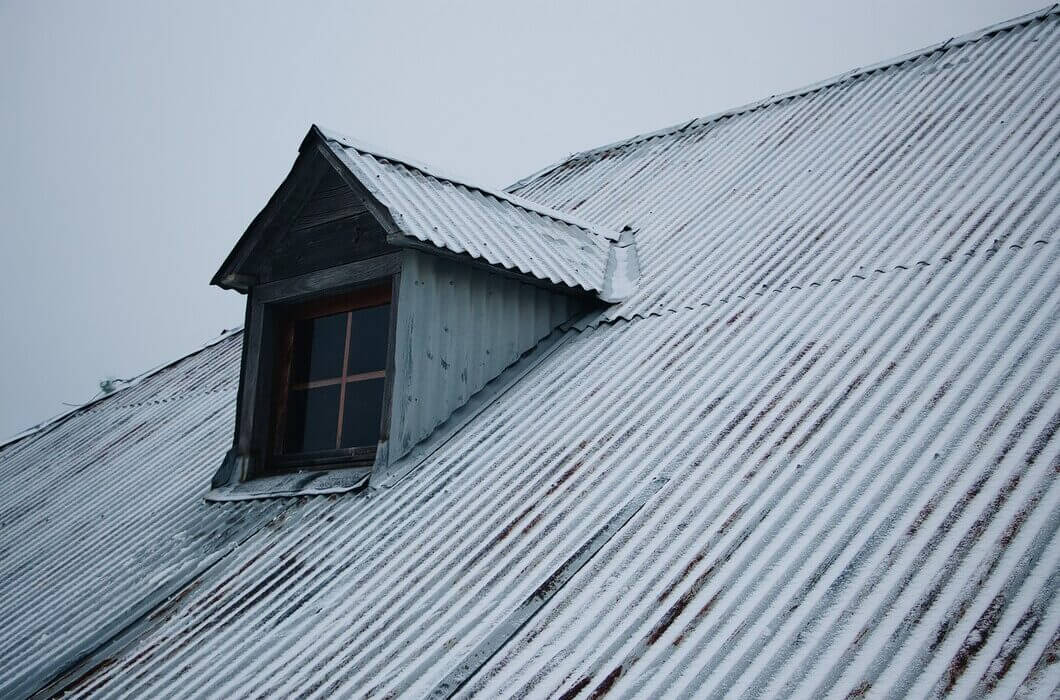 Seasonal Roof Maintenance Tips