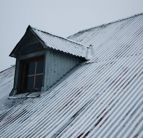 Seasonal Roof Maintenance Tips