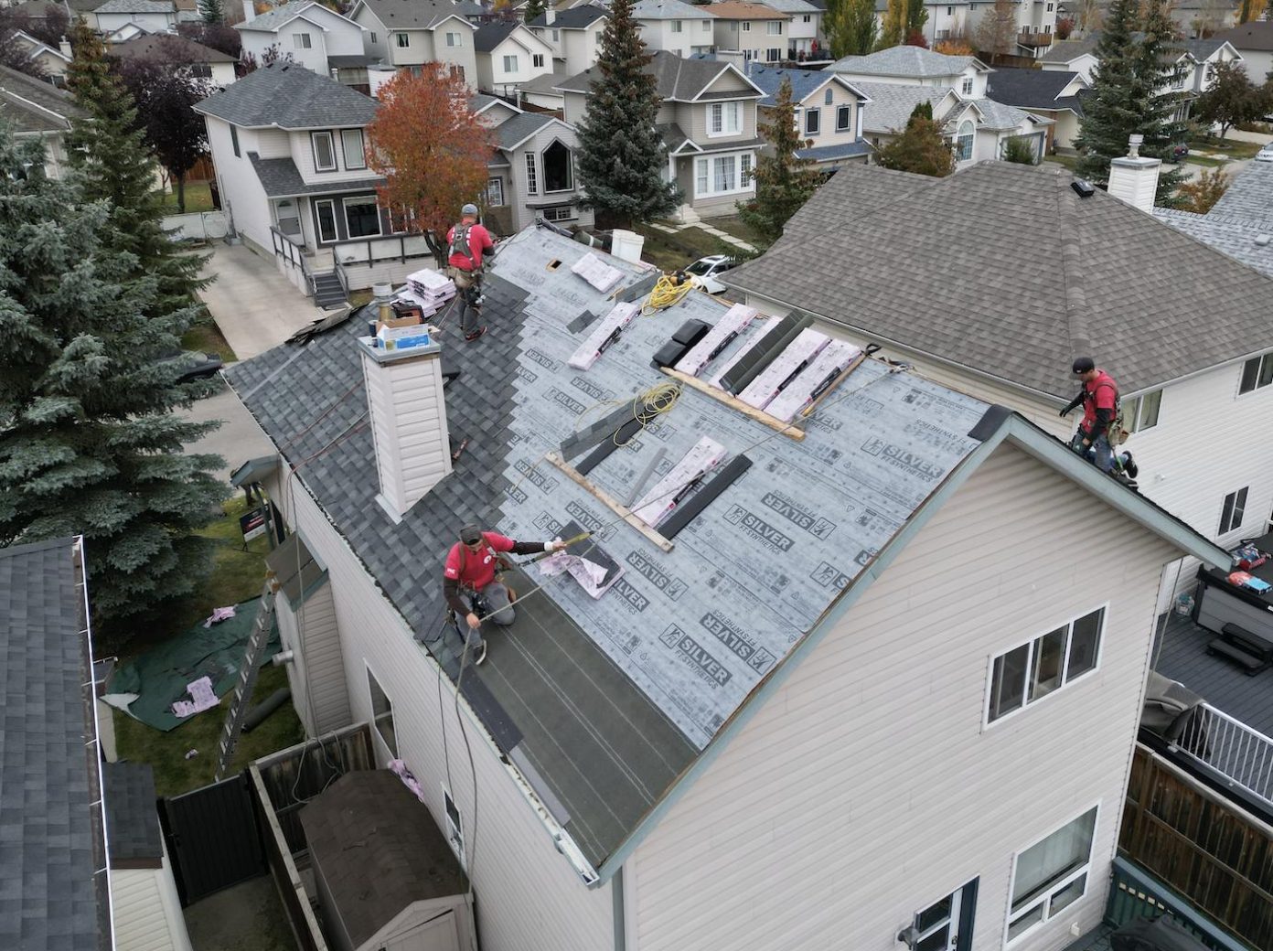Complete roof replacement services in Edmonton by experienced roofing contractors